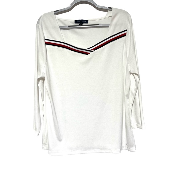 Tommy Hilfiger Sweaters - Tommy Hilfiger Sweater